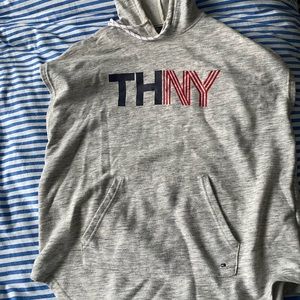 Baggy sleeveless hoodie